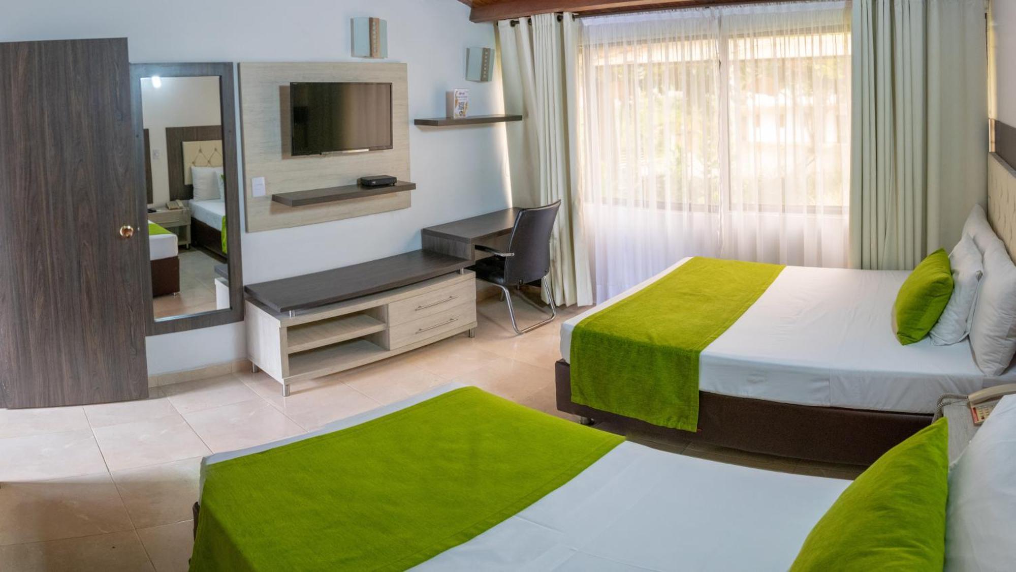 Hotel San Juan Internacional Giron Exterior photo