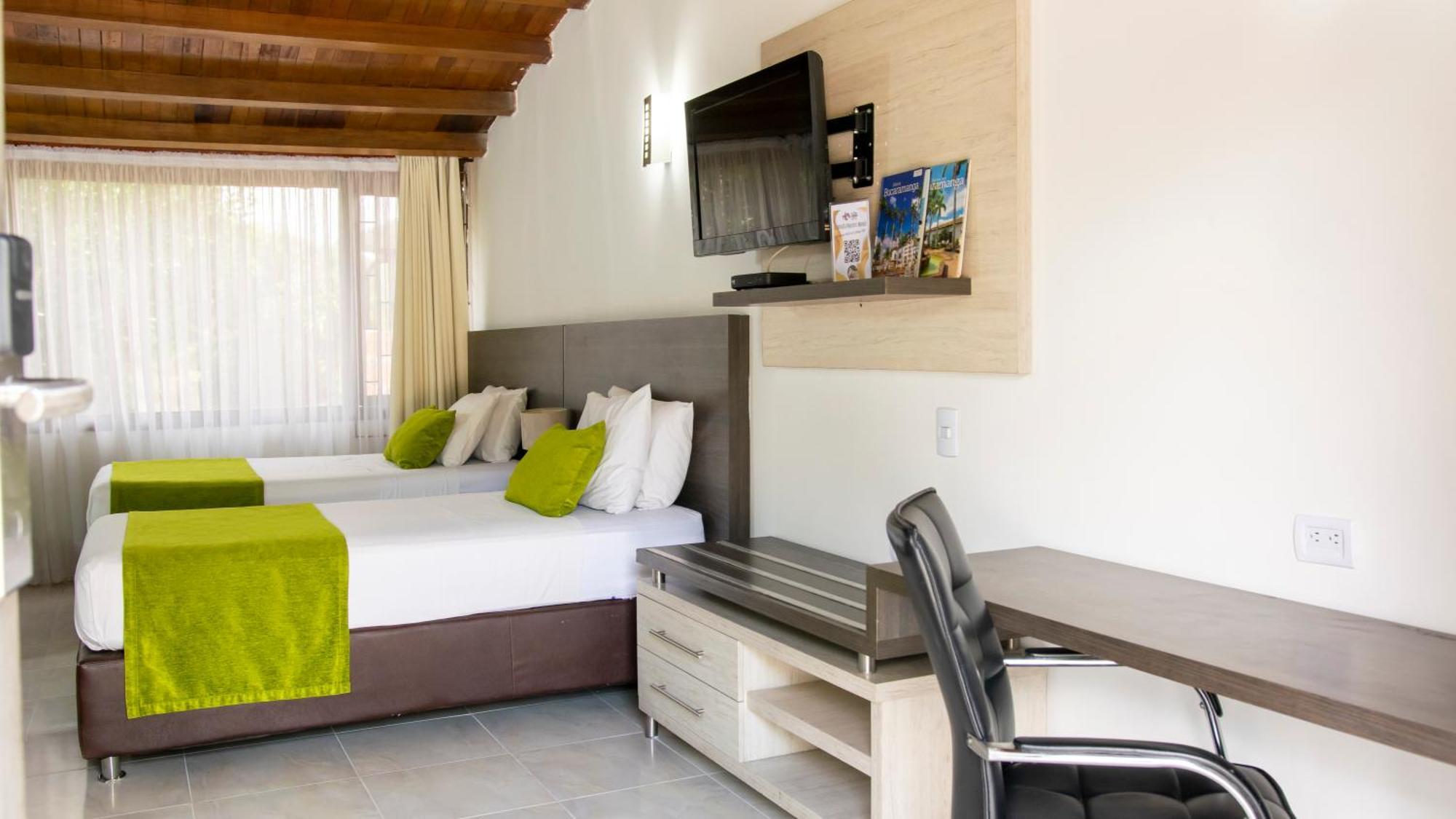 Hotel San Juan Internacional Giron Exterior photo
